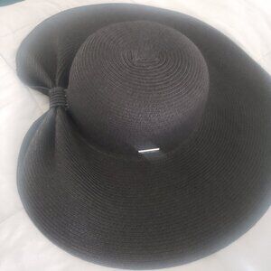San Diego Hat Co. Garden Party
Oversized Floppy Hat NWT
